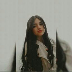 Meet your Posher, Daniela